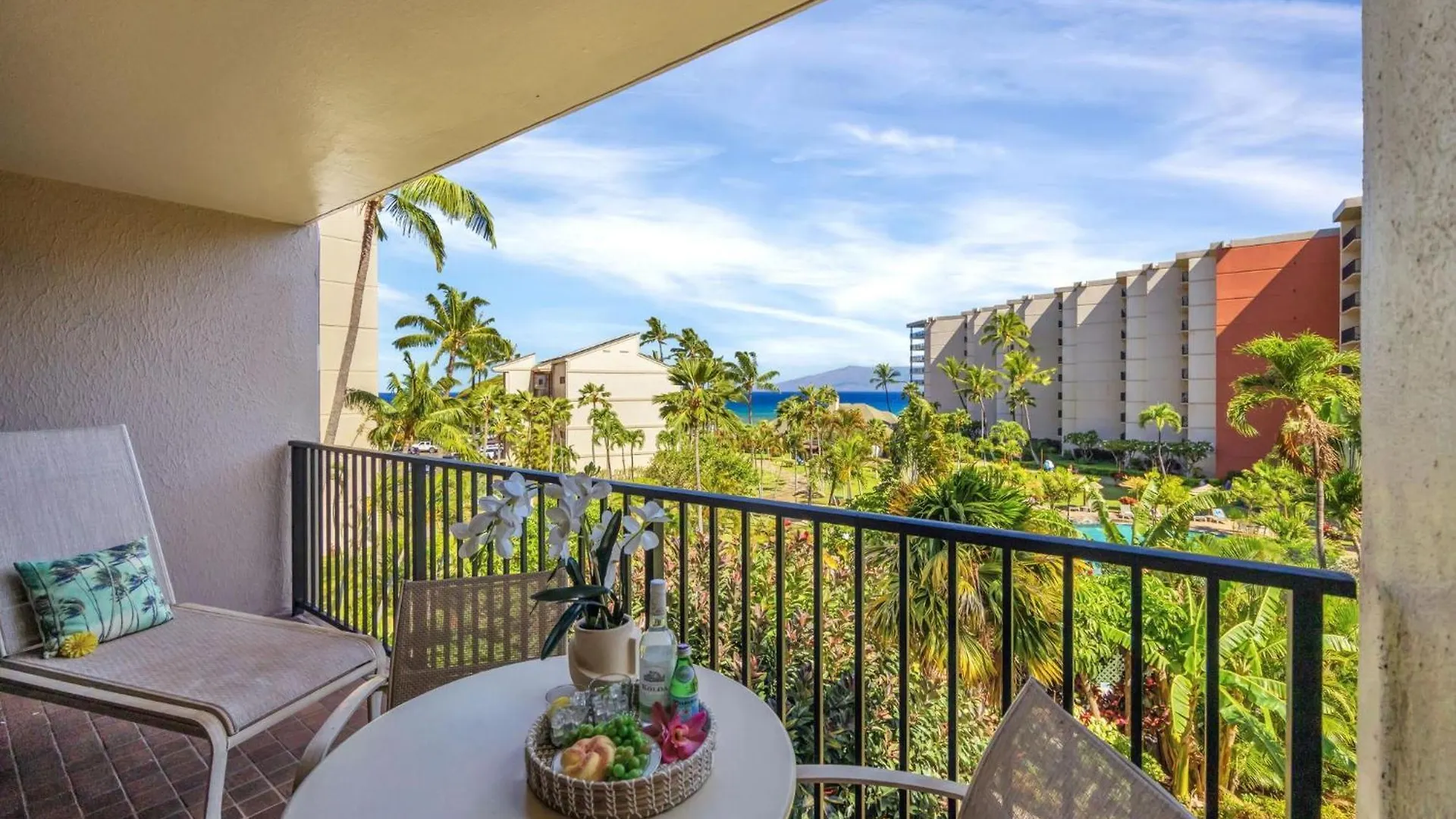 Kaanapali Shores 443 location